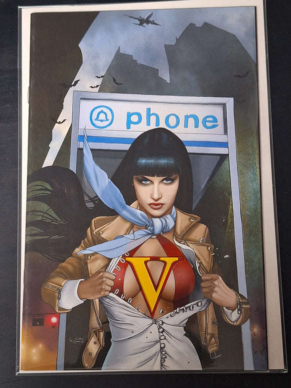 Vampirella 4 Dynamite 2019 - 1:10 Virgin Variant